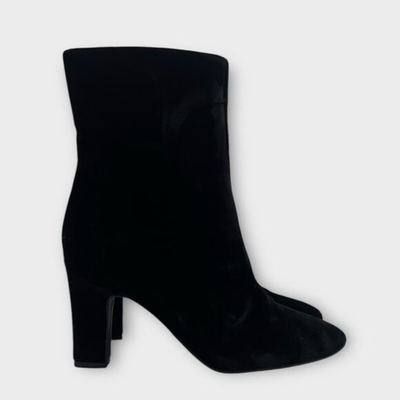 Lauren Ralph Lauren Bridgett Black Velvet Heel Booties Size 7.5 - Picture 2 of 9